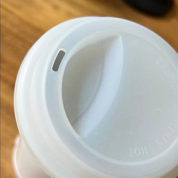 Juliska Travel Mug w/ Silicone Lid - Picture 6 of 6